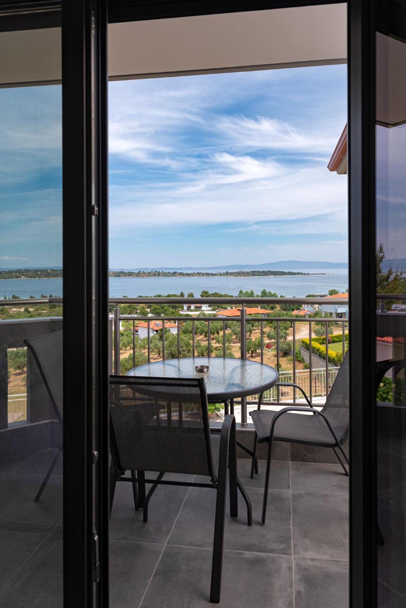 Thea Luxury Apartments Vourvourou Eksteriør billede
